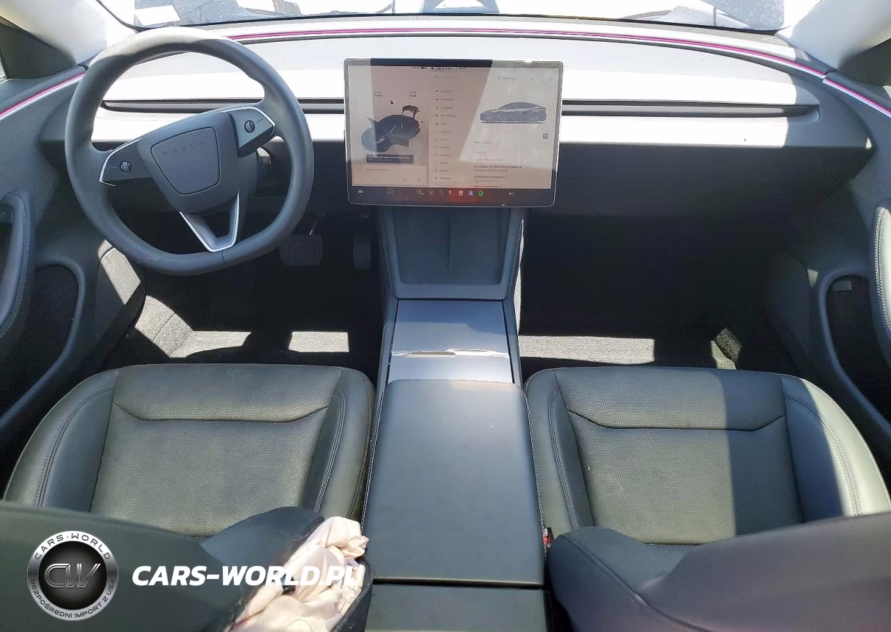 2025 Tesla Model 3 VIN:5YJ3E1EA8SF941562 - 8