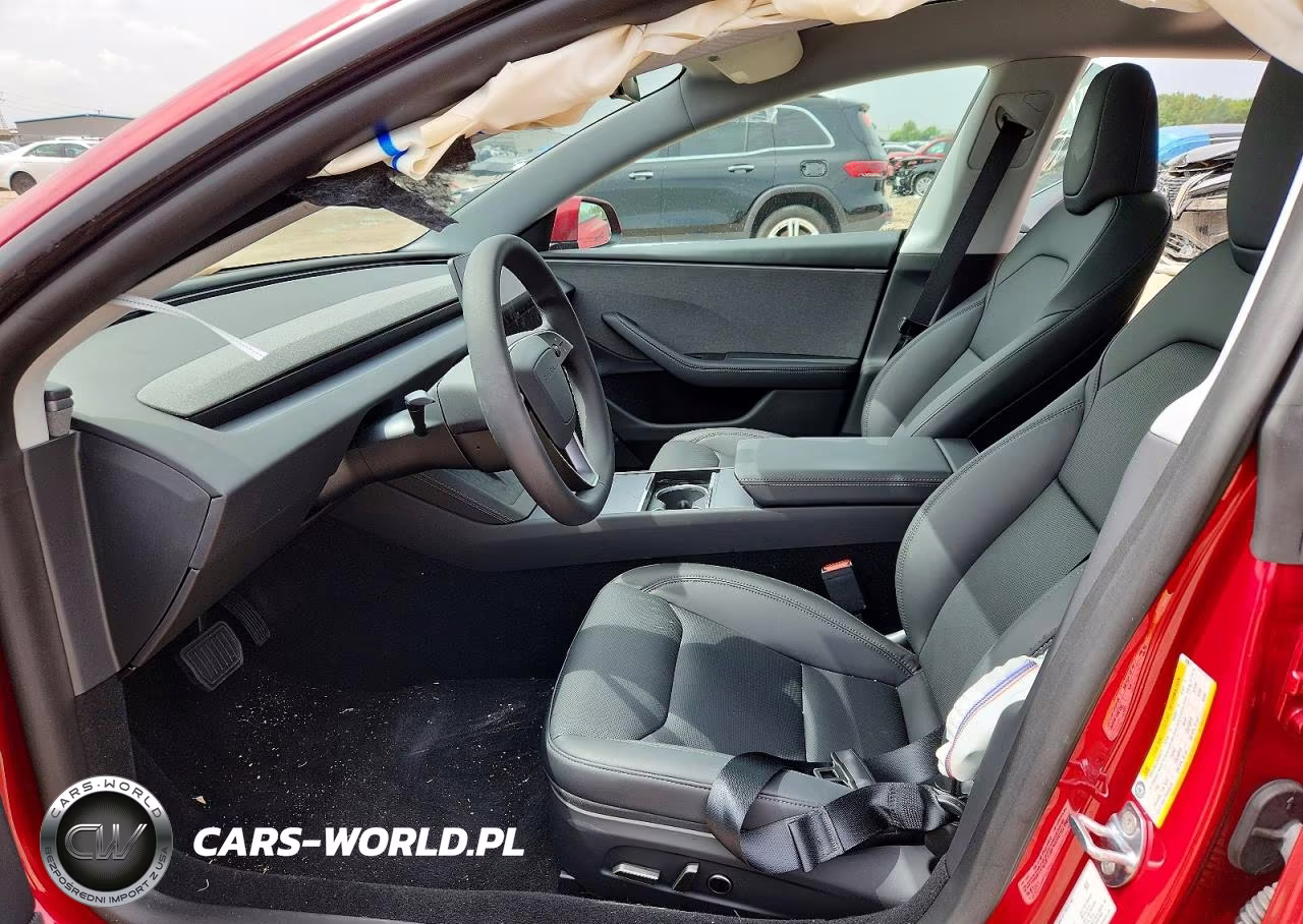 2026 Tesla Model 3 VIN:5YJ3E1EA0TF143879 - 7
