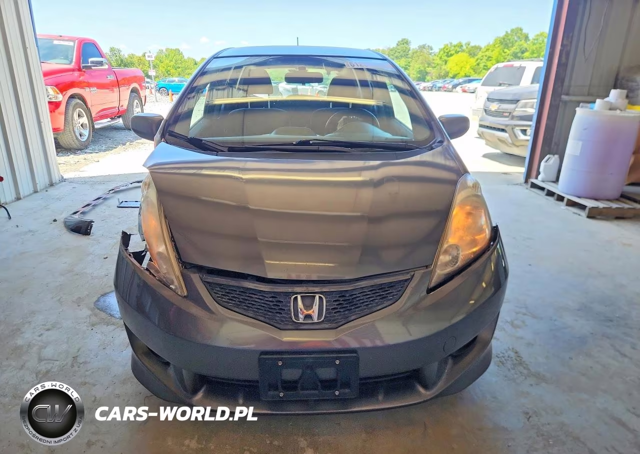 2011 Honda Fit Sport VIN:JHMGE8H5XBS003492 - 5