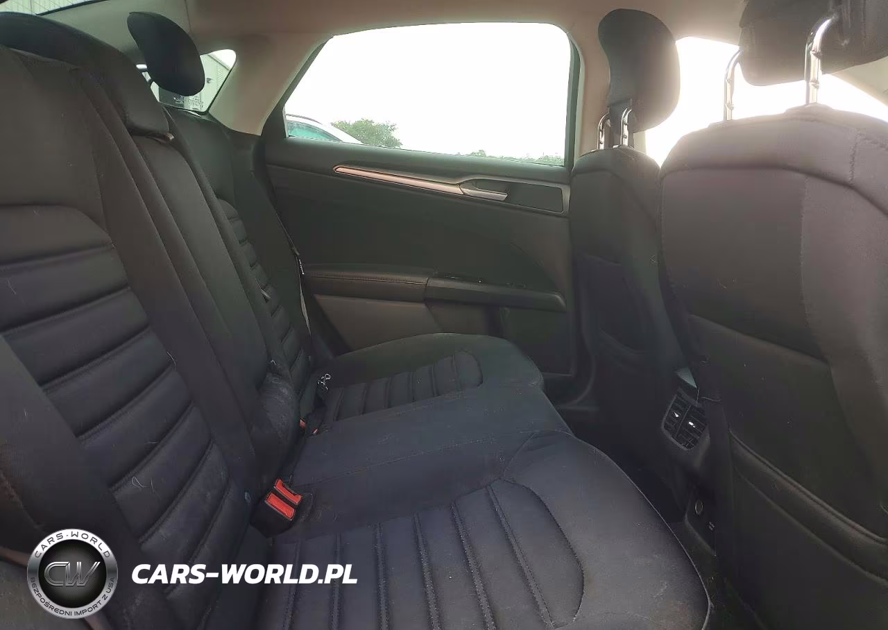2015 Ford Fusion Se Hybrid VIN:3FA6P0LU5FR123795 - 10