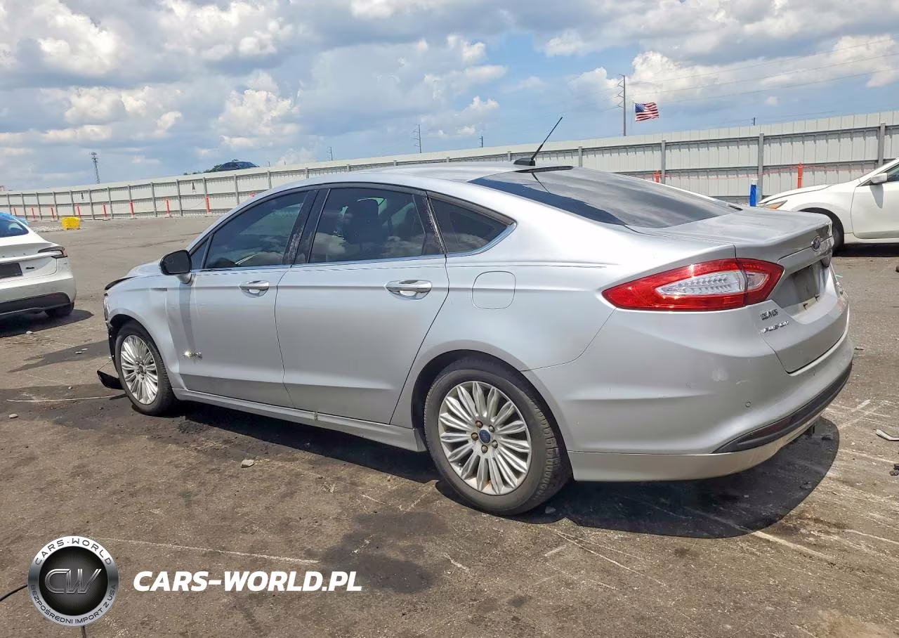 2015 Ford Fusion Se Hybrid VIN:3FA6P0LU5FR123795 - 2