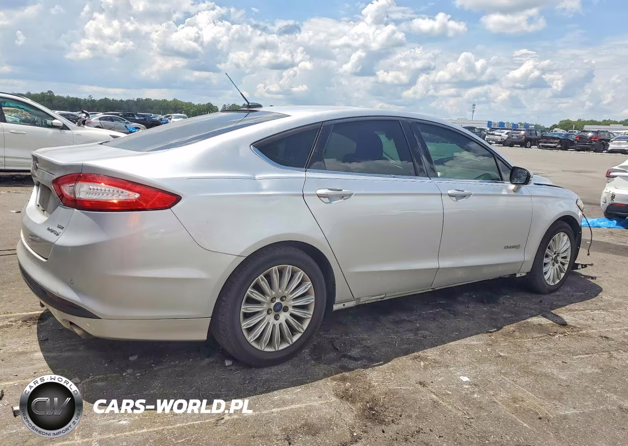2015 Ford Fusion Se Hybrid VIN:3FA6P0LU5FR123795 - 3