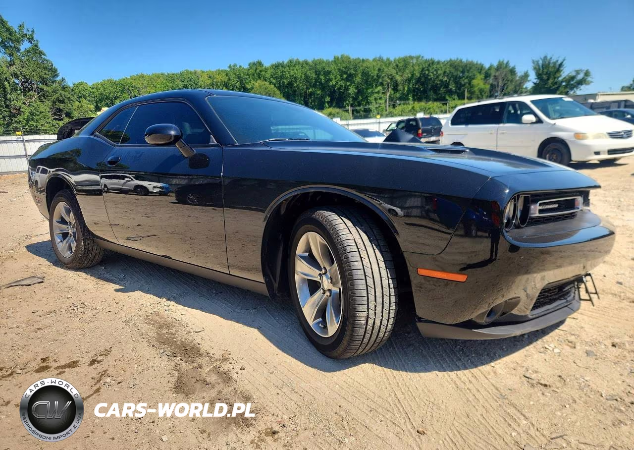 2019 Dodge Challenger Sxt VIN:2C3CDZAG6KH751916 - 4