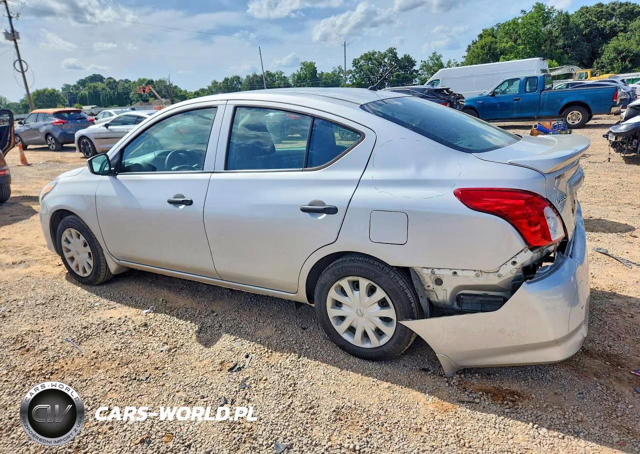 2018 Nissan Versa S Plus VIN:3N1CN7AP1JL862928 - 2