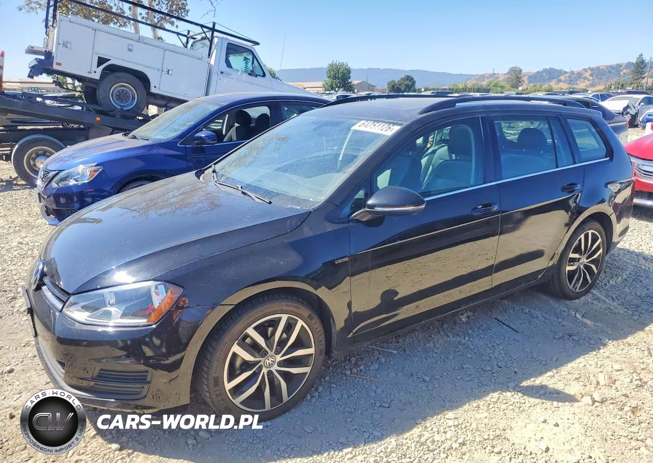 2016 Volkswagen Golf Sportwagen S