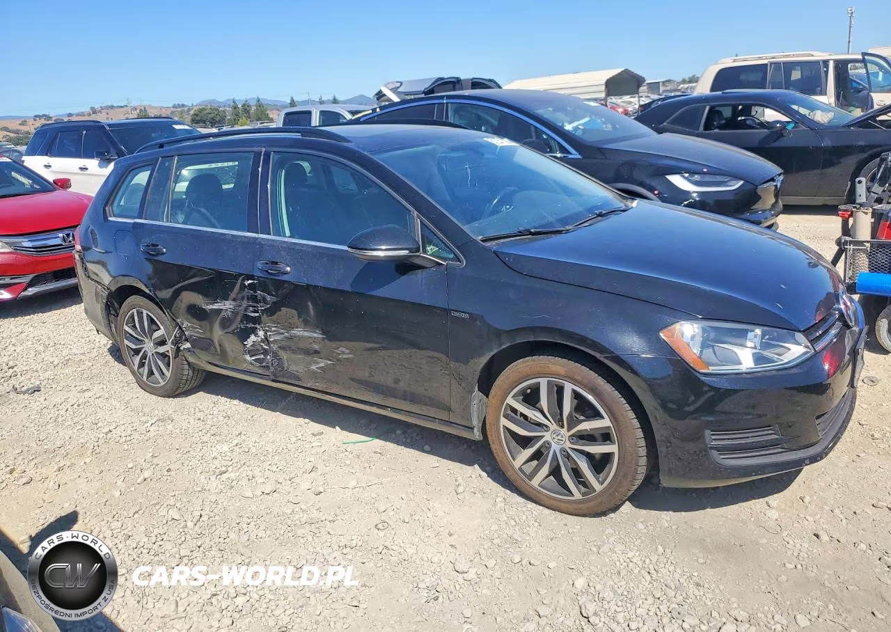 2016 Volkswagen Golf Sportwagen S VIN:3VWC17AU0GM520451 - 4