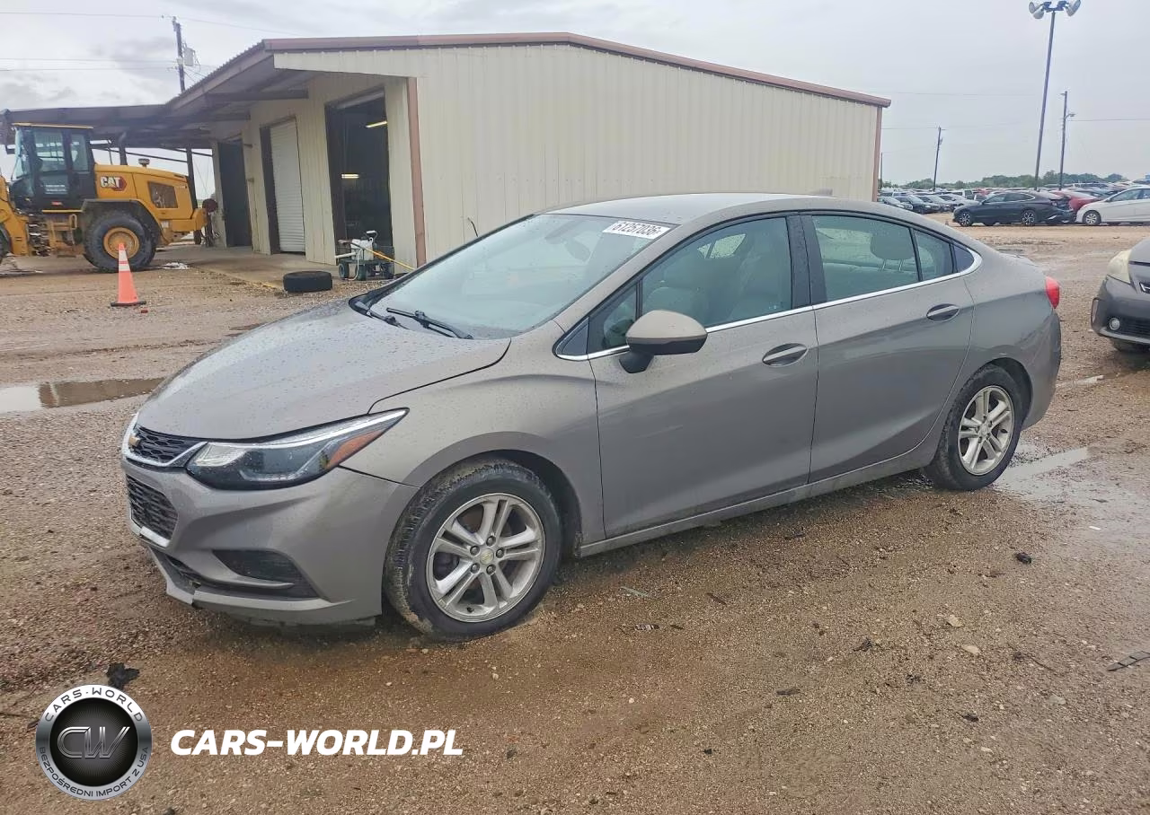 2017 Chevrolet Cruze Lt VIN:1G1BE5SM1H7147950 - 1