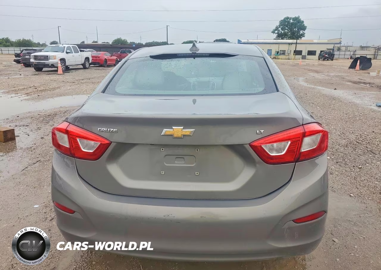 2017 Chevrolet Cruze Lt VIN:1G1BE5SM1H7147950 - 6