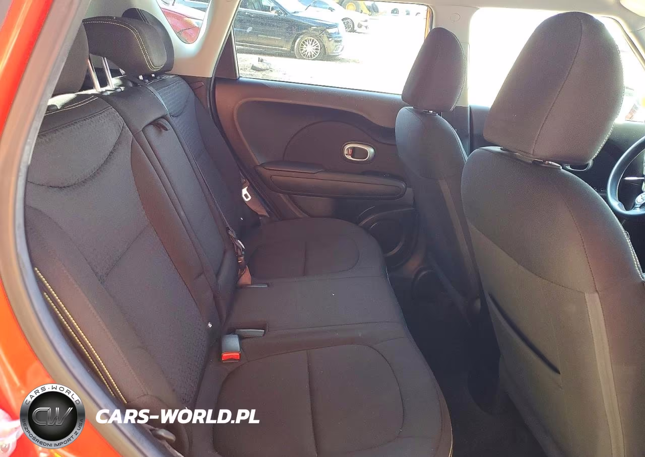 2015 Kia Soul + VIN:KNDJP3A59F7786702 - 11