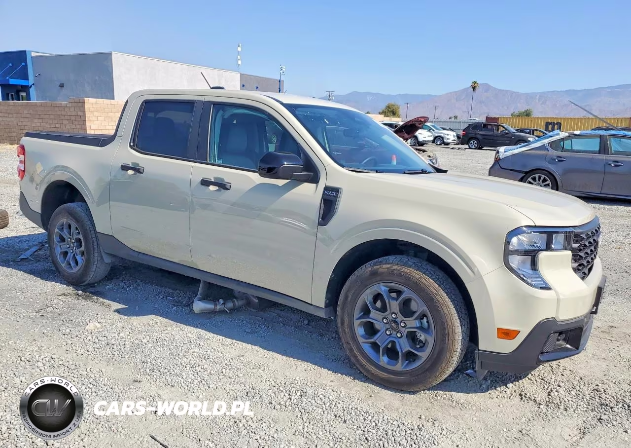 2025 Ford Maverick Xlt VIN:3FTTW8JA0SRB79743 - 4