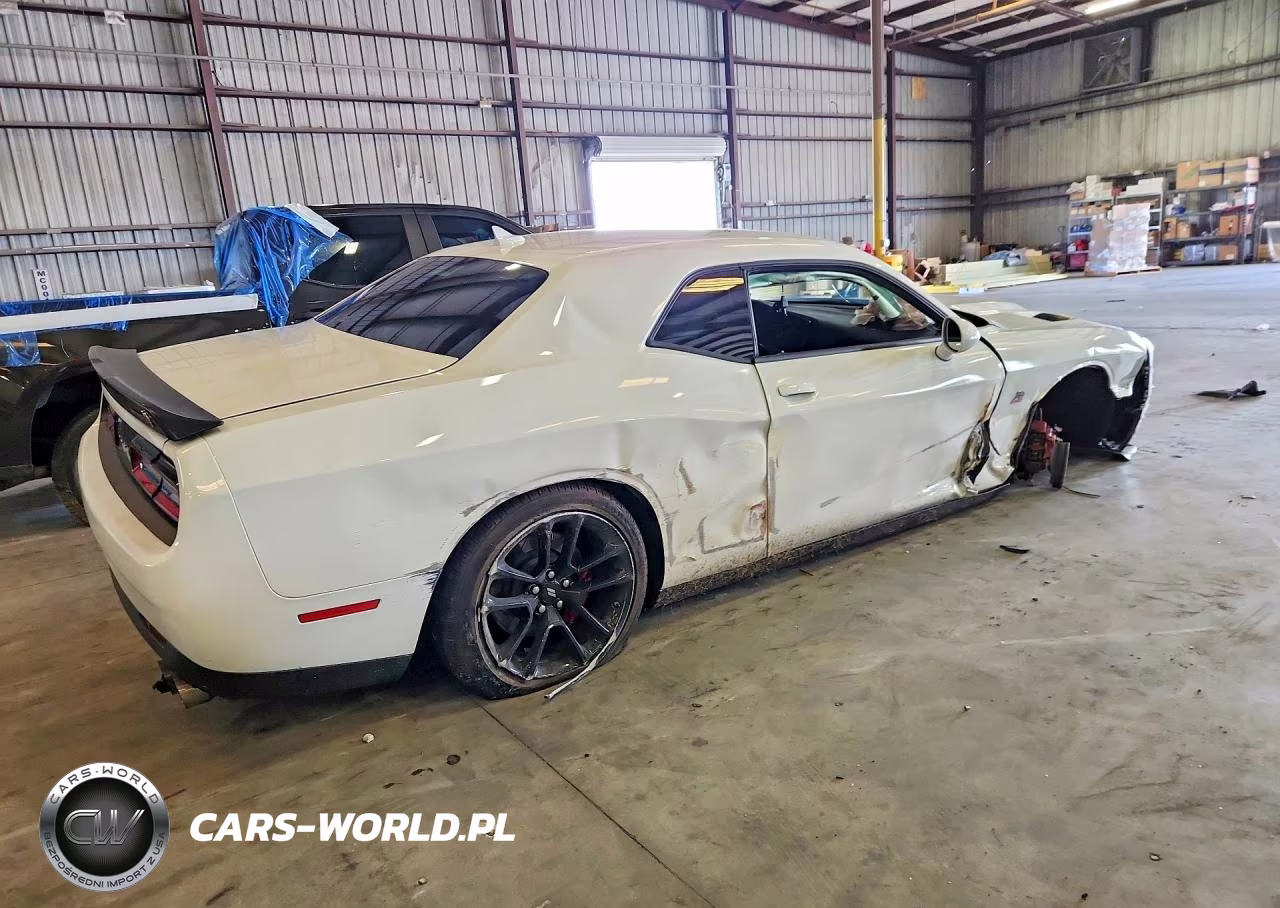 2020 Dodge Challenger R-T Scat Pack VIN:2C3CDZFJXLH198595 - 3