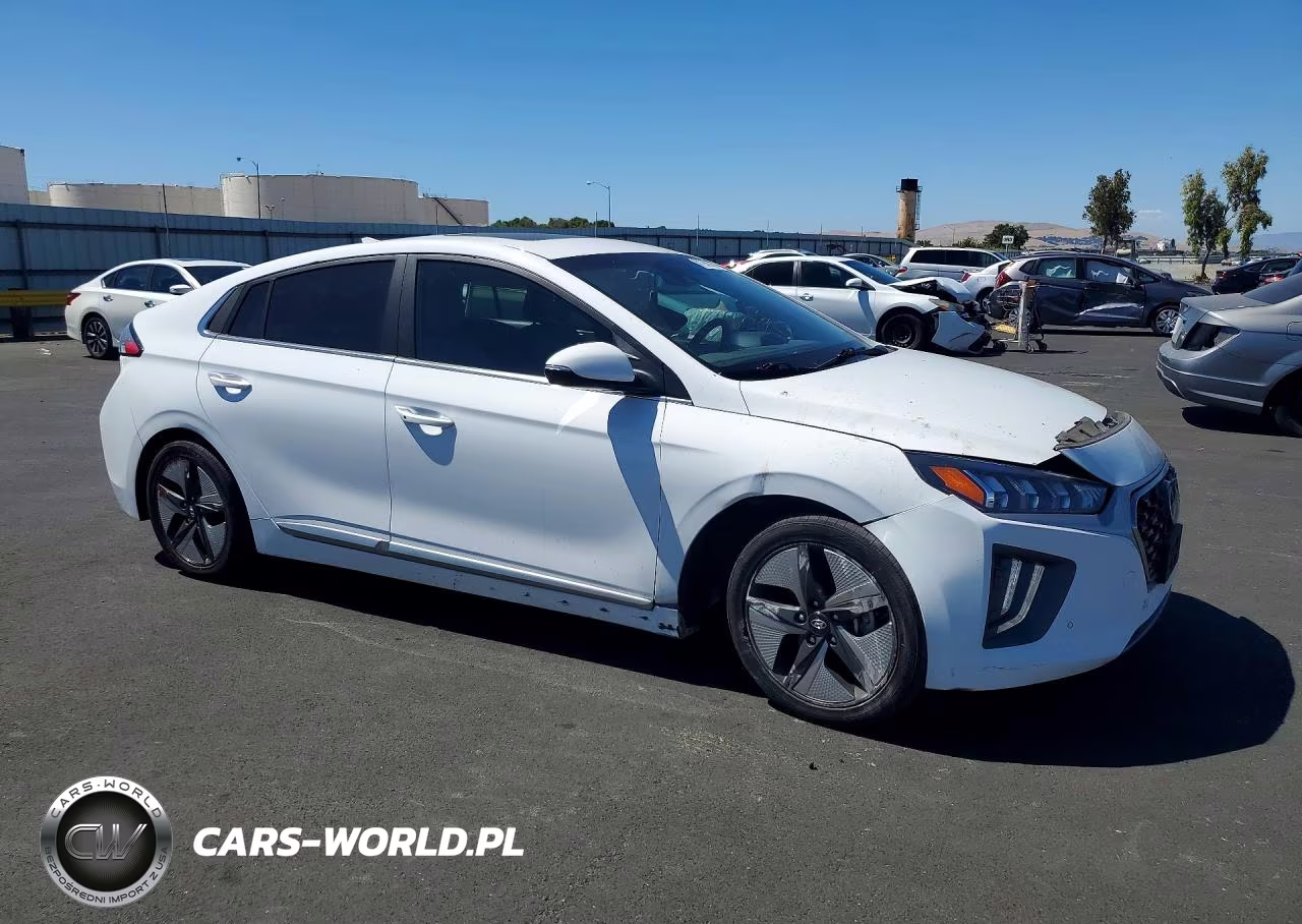 2021 Hyundai Ioniq Limited VIN:KMHC05LC3MU255283 - 4