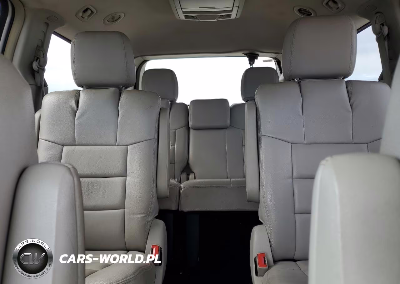 2011 Chrysler Town & Country Touring VIN:2A4RR5DG1BR723490 - 10