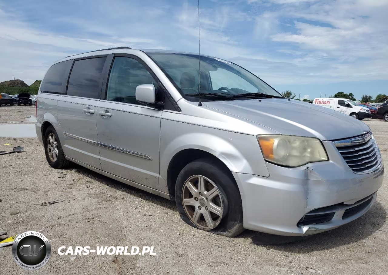 2011 Chrysler Town & Country Touring VIN:2A4RR5DG1BR723490 - 4