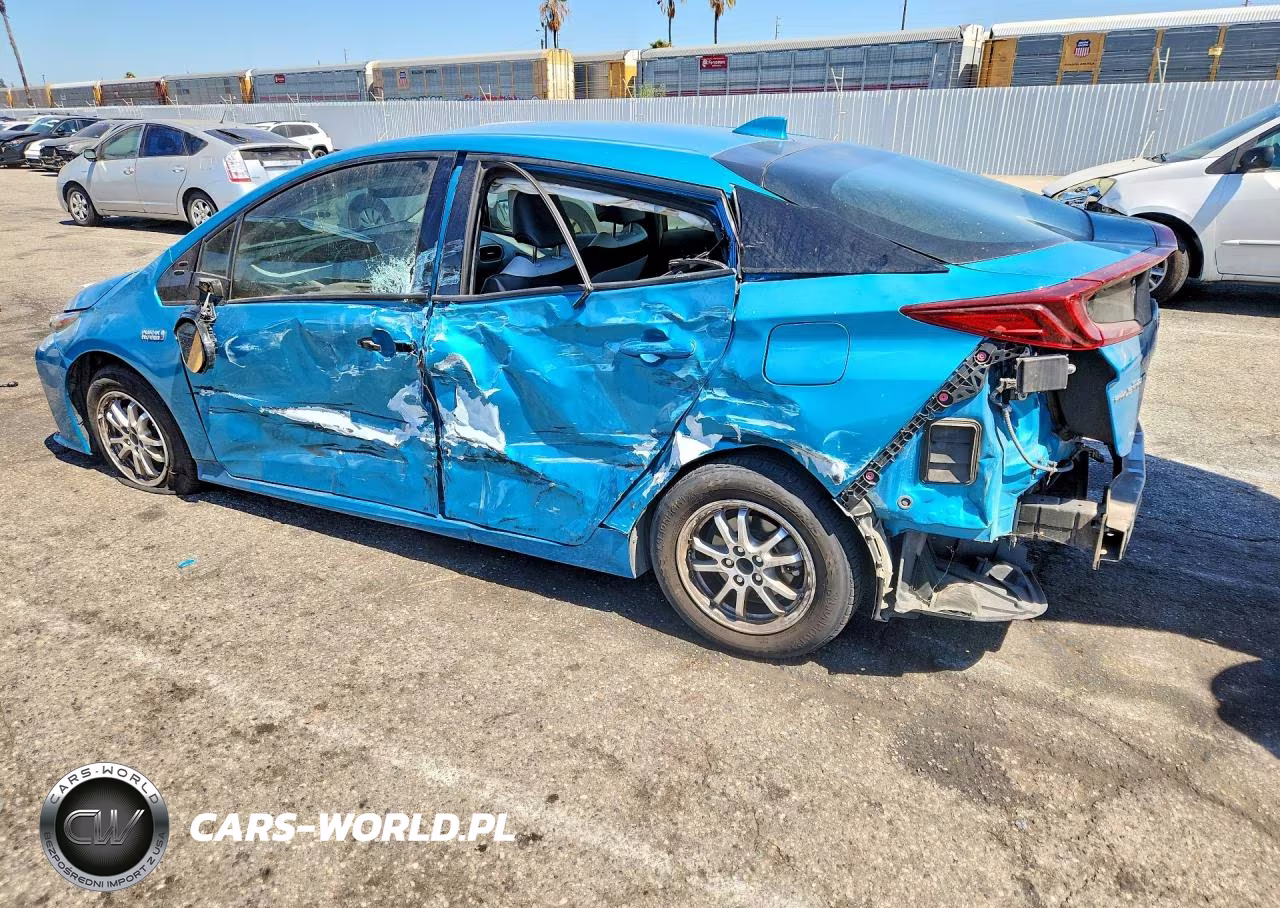 2018 Toyota Prius Prime Advanced VIN:JTDKARFP2J3068315 - 2