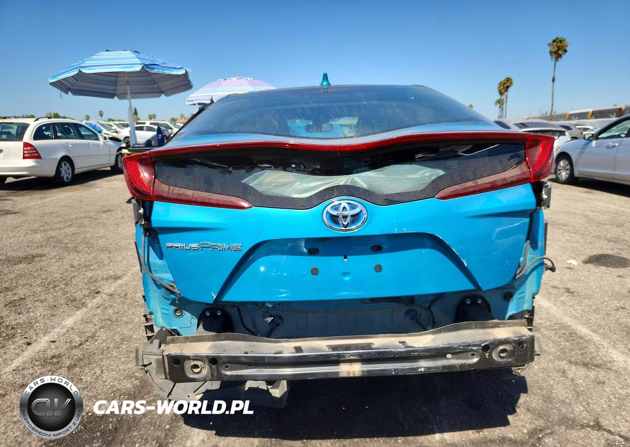 2018 Toyota Prius Prime Advanced VIN:JTDKARFP2J3068315 - 6