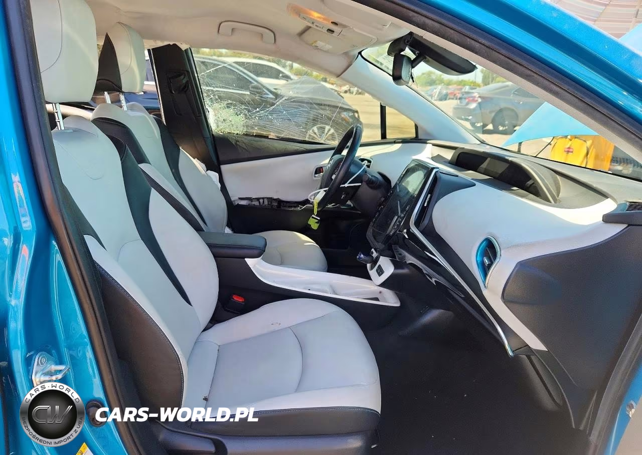 2018 Toyota Prius Prime Advanced VIN:JTDKARFP2J3068315 - 7