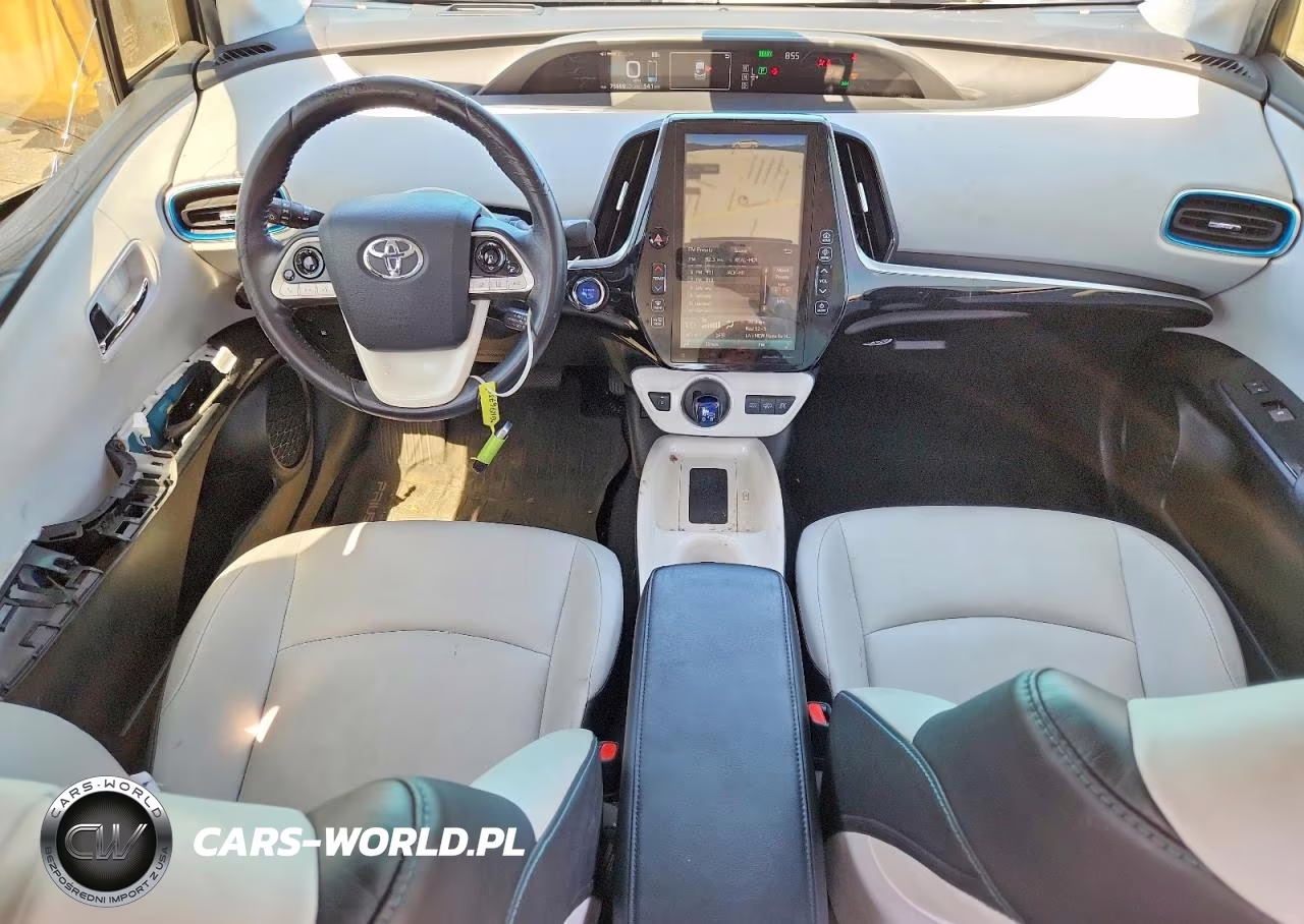 2018 Toyota Prius Prime Advanced VIN:JTDKARFP2J3068315 - 8