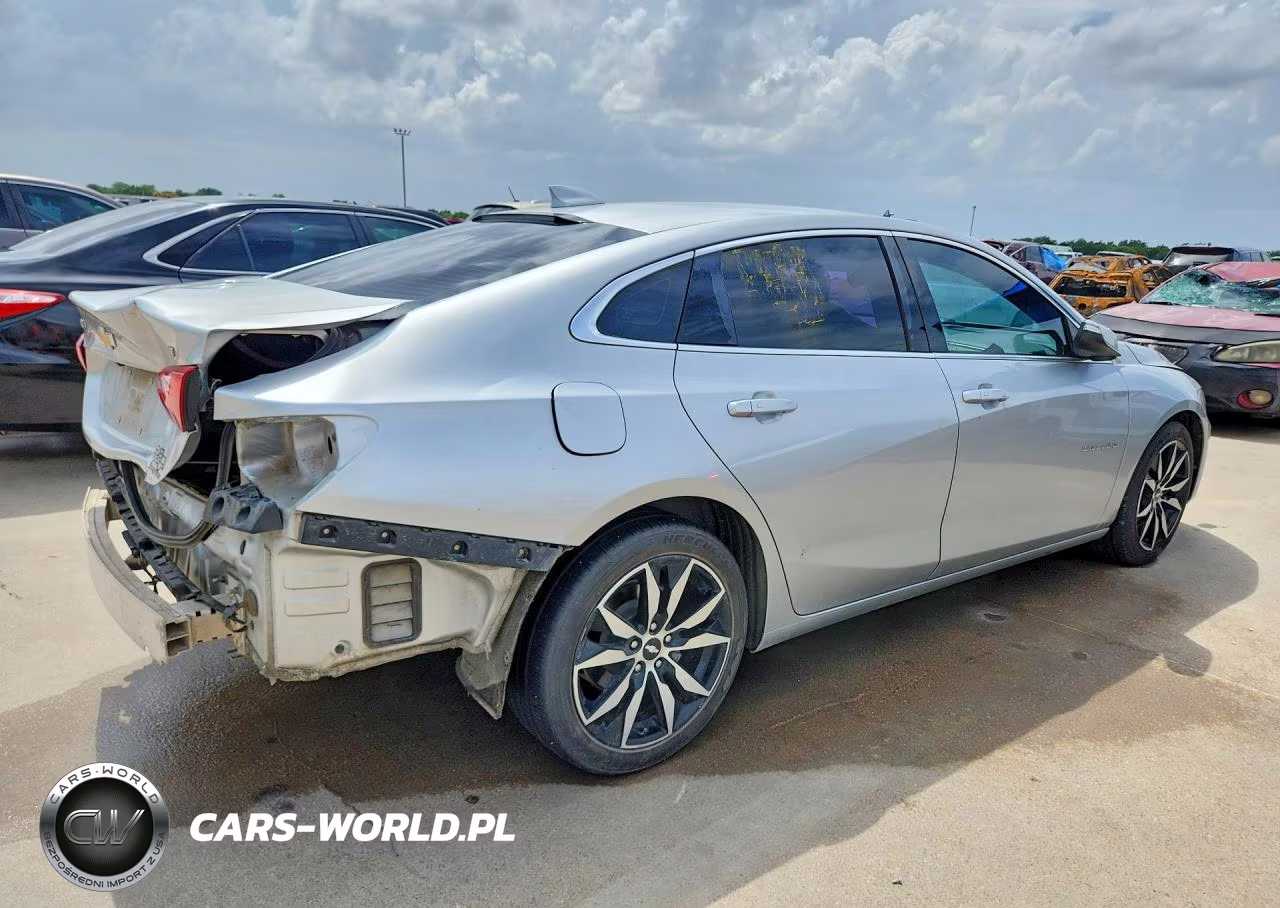 2017 Chevrolet Malibu Lt VIN:1G1ZE5STXHF272439 - 3