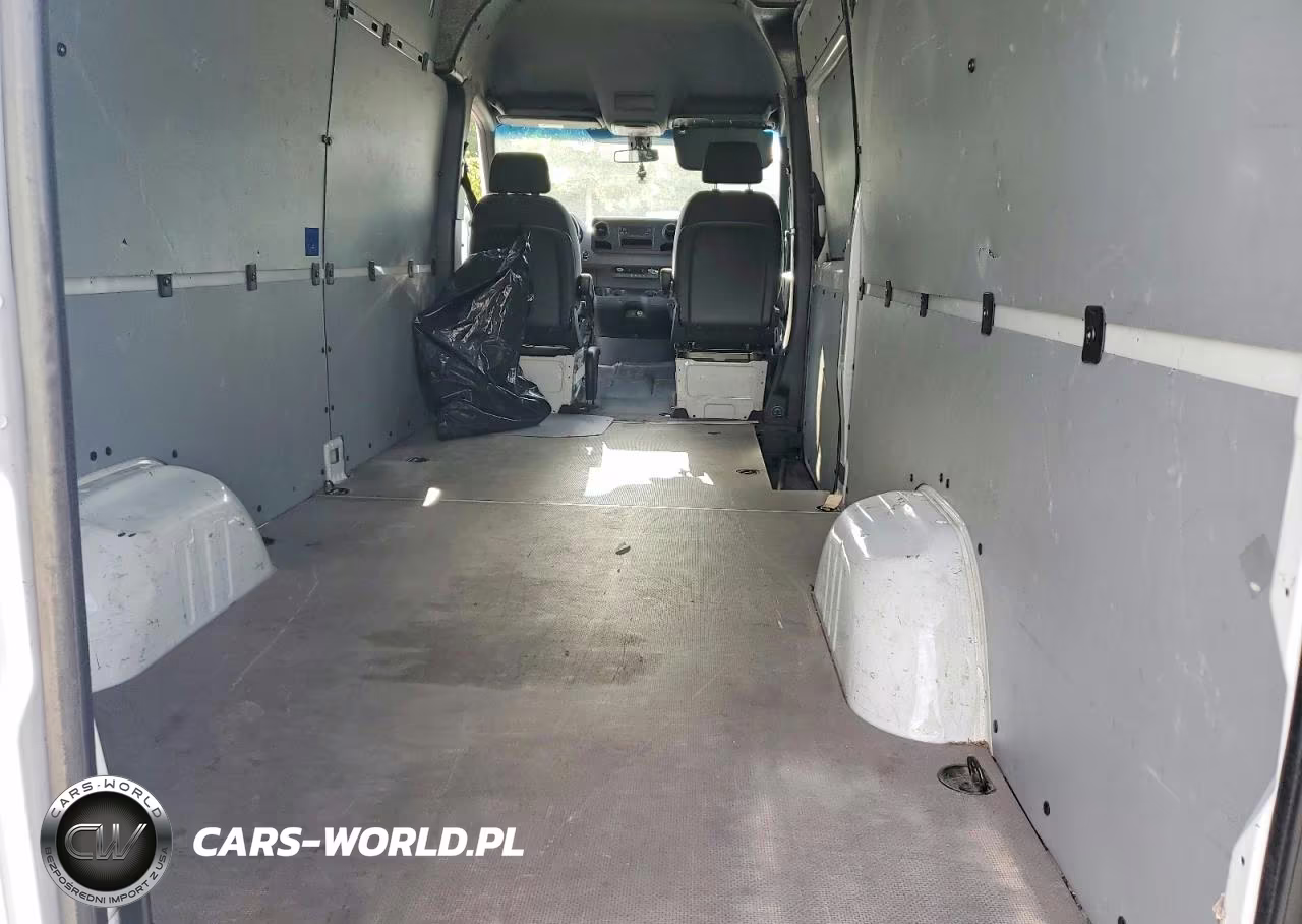 2022 Mercedes-Benz Sprinter 2500 VIN:W1Y4ECHY9NT082357 - 10