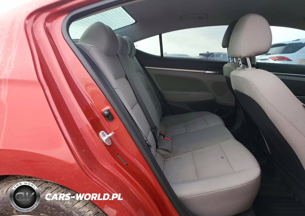 2019 Hyundai Elantra Sel VIN:5NPD84LF8KH420158 - 10