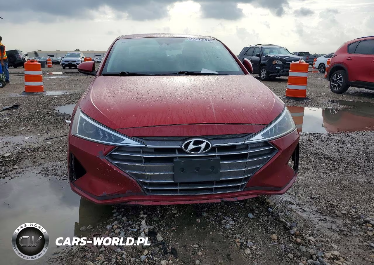 2019 Hyundai Elantra Sel VIN:5NPD84LF8KH420158 - 5