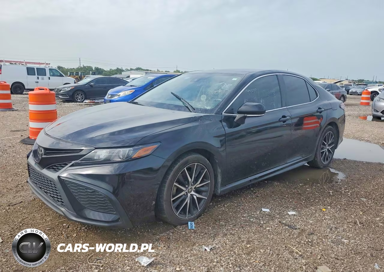 2022 Toyota Camry Se