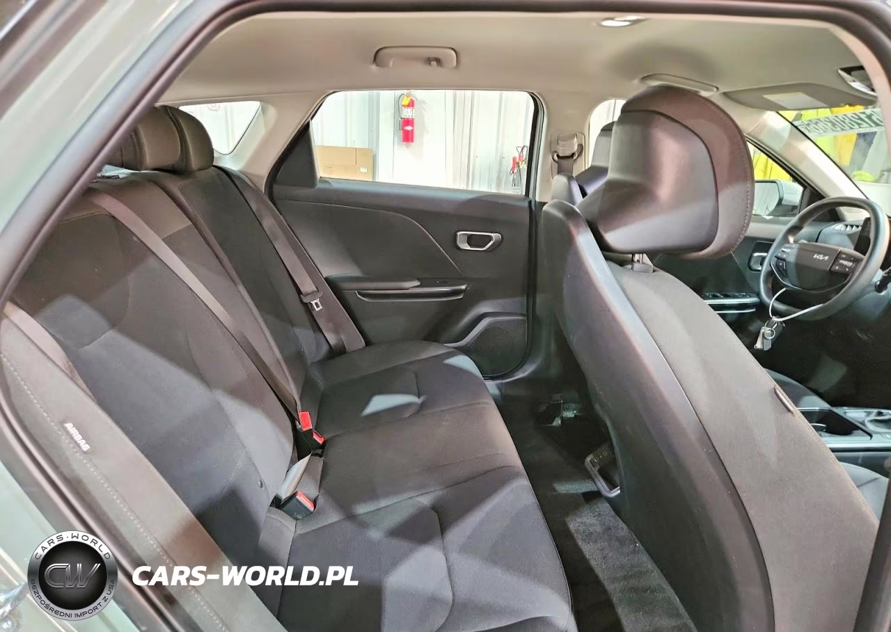 2026 Kia K4 Lxs VIN:3KPFT4DE5TE255981 - 10