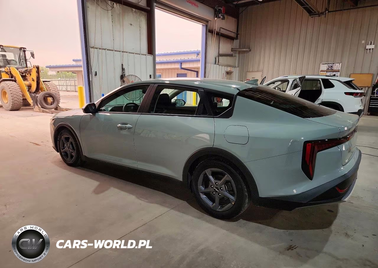 2026 Kia K4 Lxs VIN:3KPFT4DE5TE255981 - 2