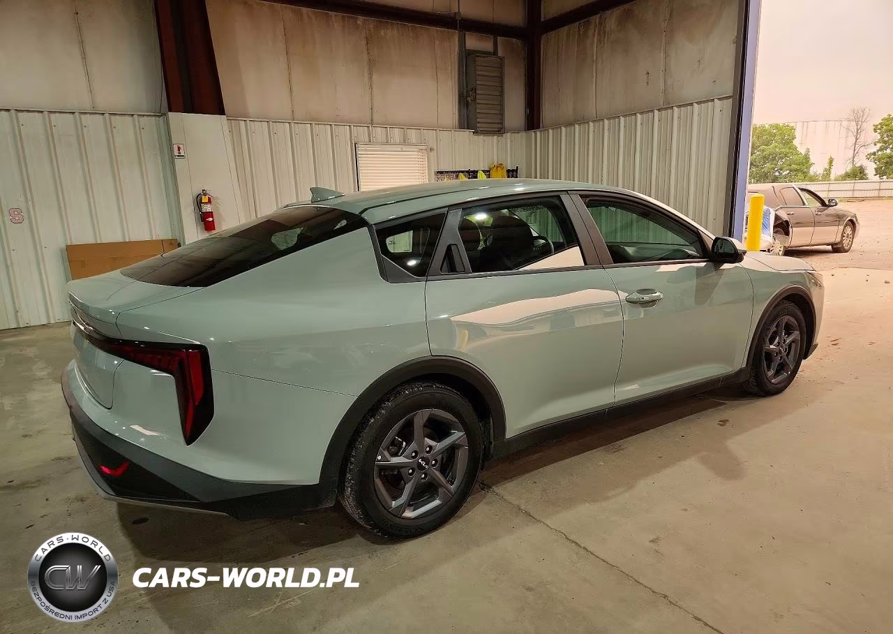 2026 Kia K4 Lxs VIN:3KPFT4DE5TE255981 - 3