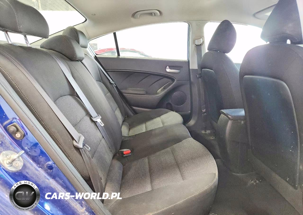 2018 Kia Forte Lx VIN:3KPFK4A72JE246337 - 10