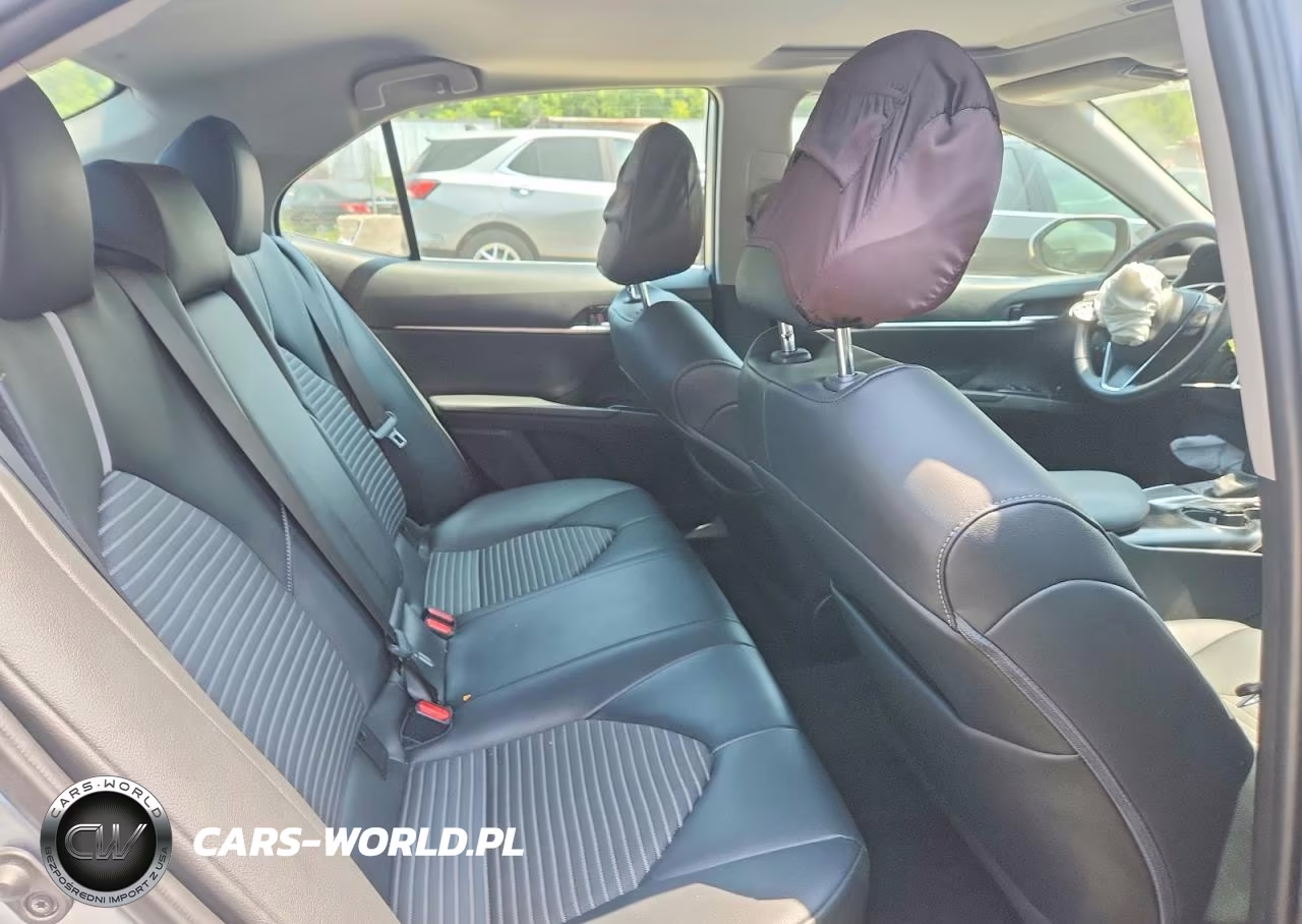 2020 Toyota Camry Se VIN:4T1G11AK7LU501932 - 10