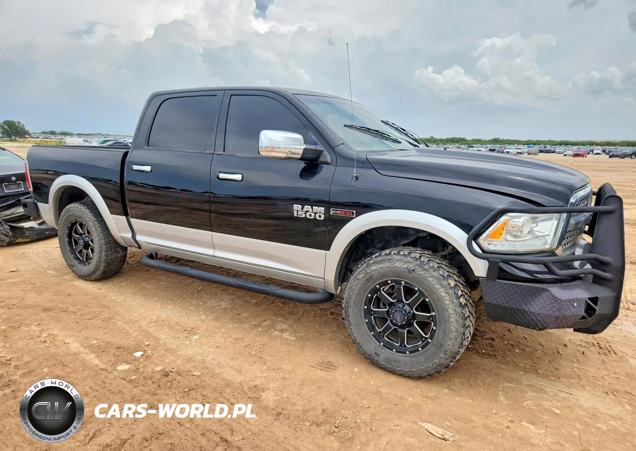 2014 Ram 1500 Laramie VIN:1C6RR7NM6ES297716 - 4