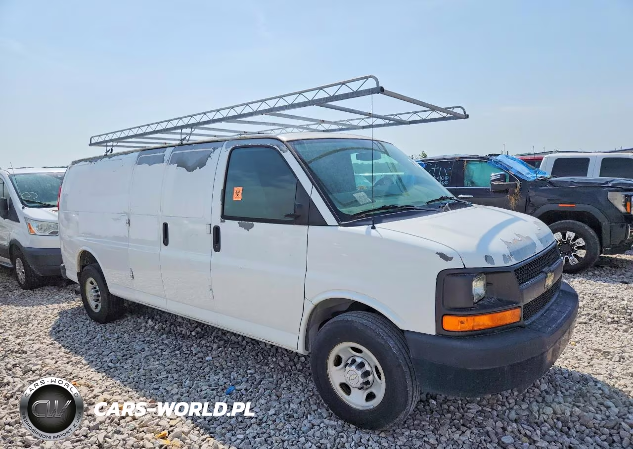 2011 Chevrolet Express G2500 VIN:1GCWGGFA4B1103515 - 4