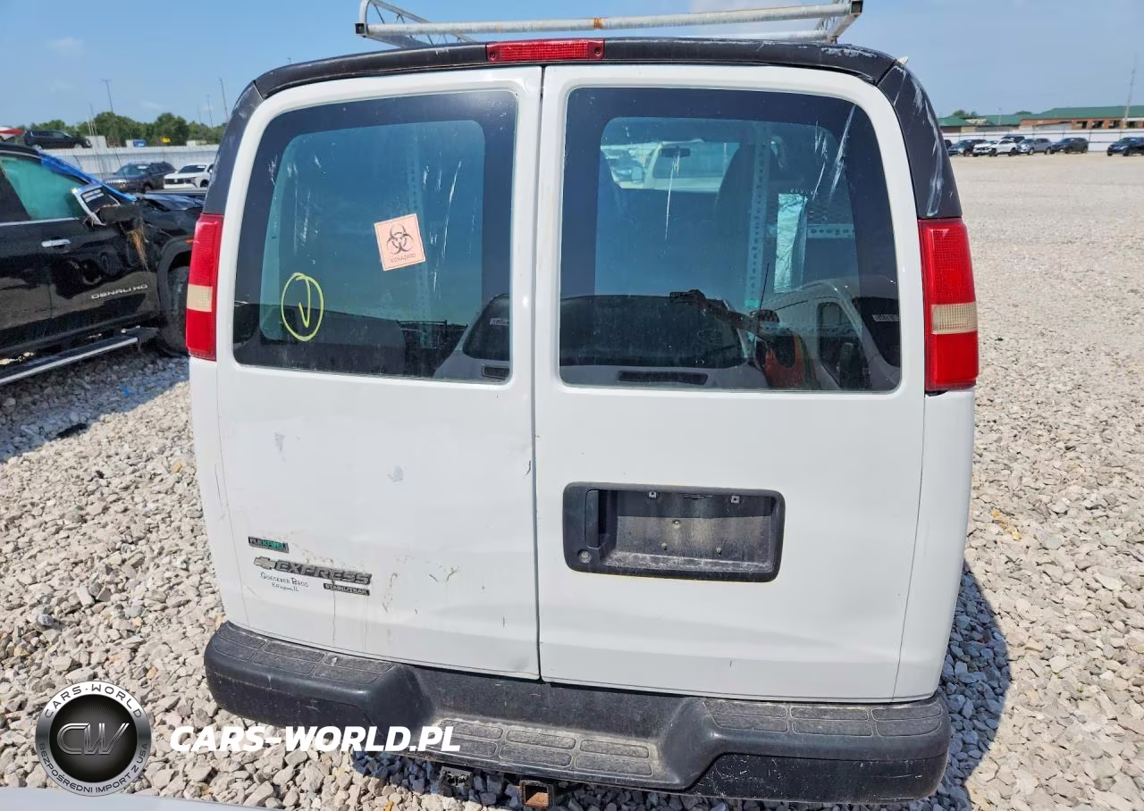 2011 Chevrolet Express G2500 VIN:1GCWGGFA4B1103515 - 6