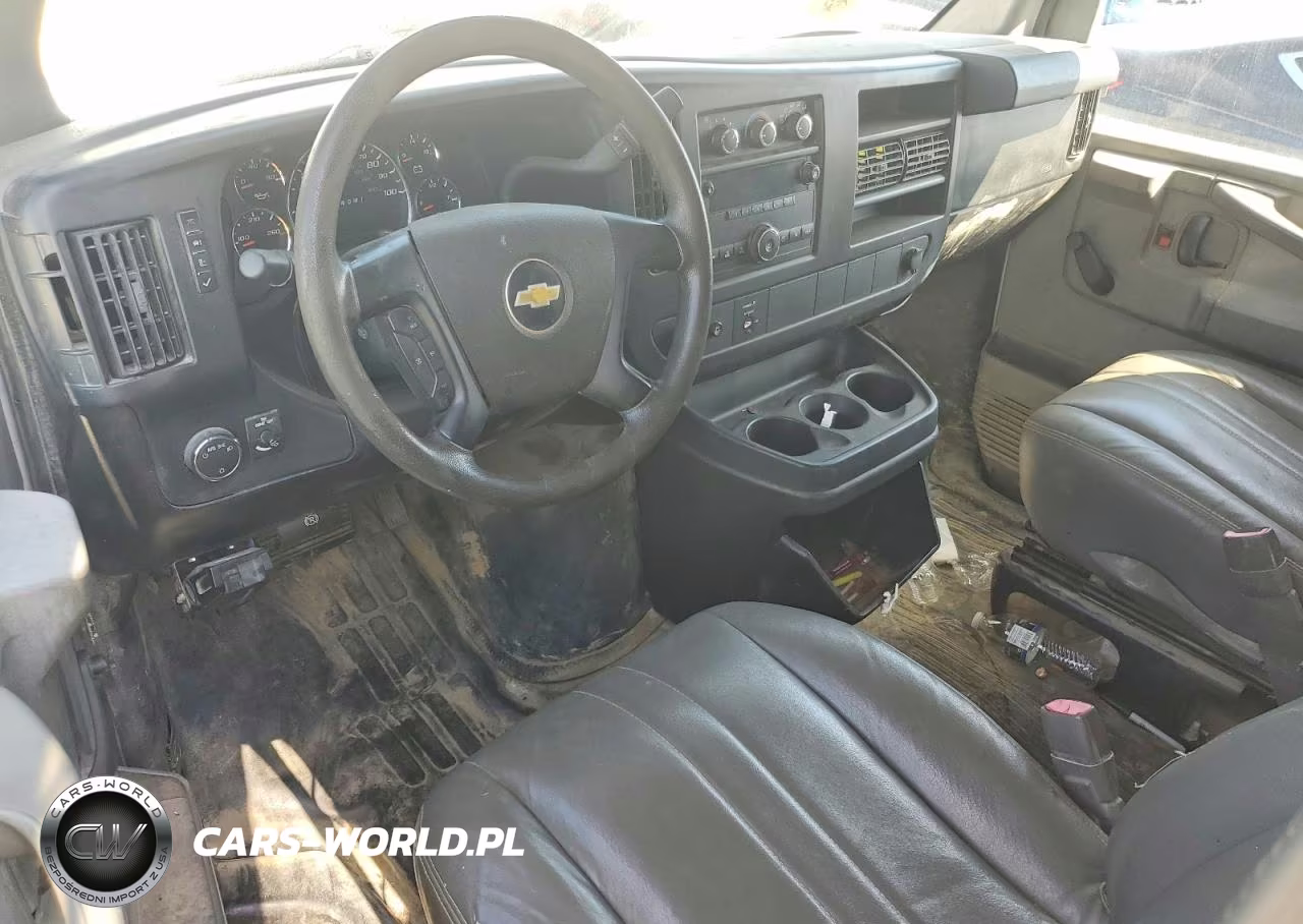 2011 Chevrolet Express G2500 VIN:1GCWGGFA4B1103515 - 8