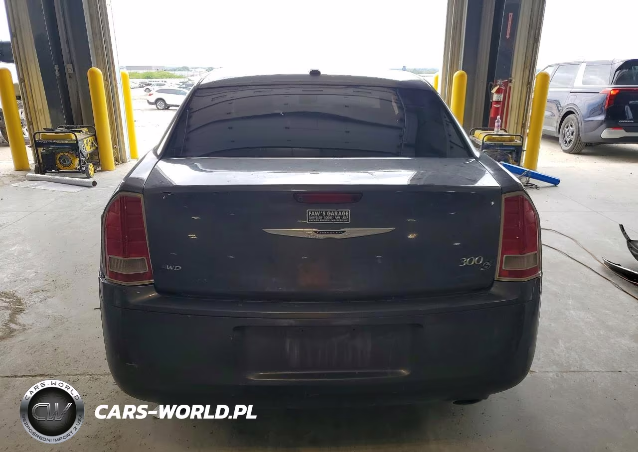 2013 Chrysler 300 S VIN:2C3CCAGT8DH567539 - 6
