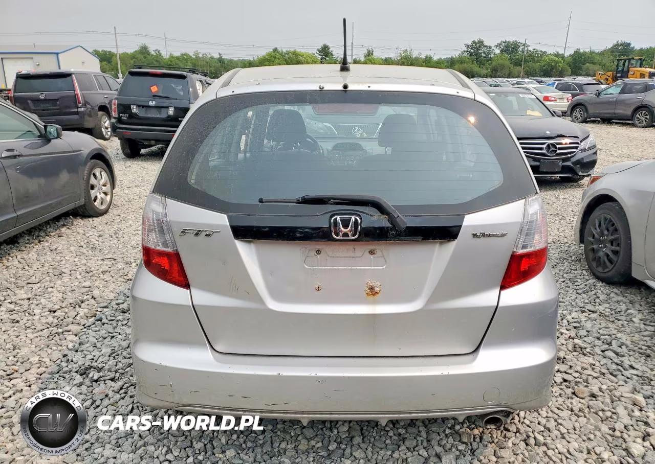 2012 Honda Fit Sport VIN:JHMGE8G55CS008599 - 6