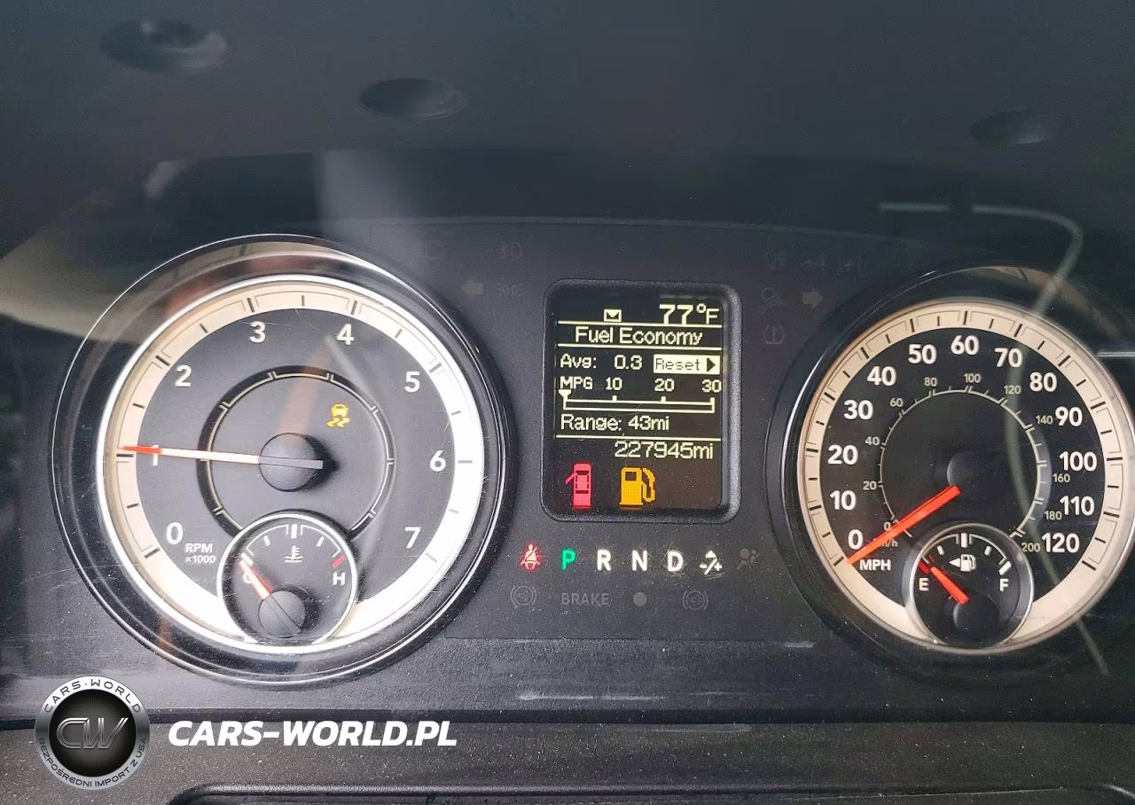 2018 Ram 1500 St VIN:1C6RR6FG0JS349953 - 9