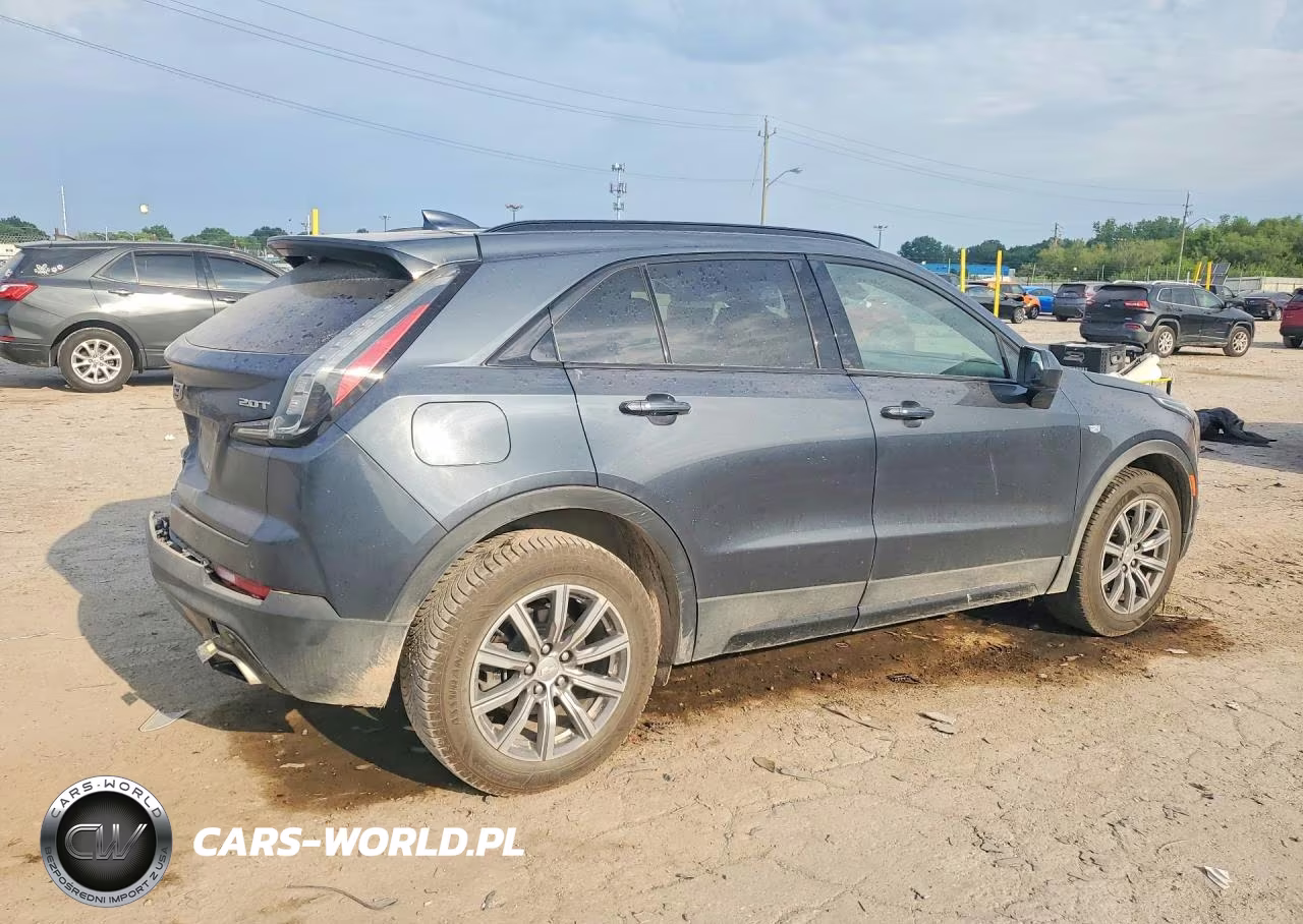 2019 Cadillac Xt4 Sport VIN:1GYFZFR49KF174619 - 3
