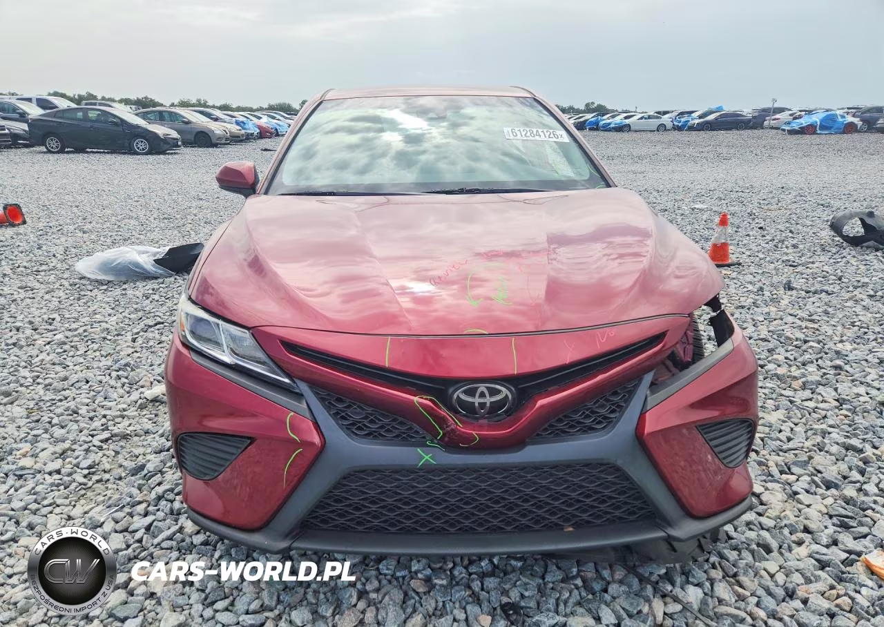 2018 Toyota Camry Se VIN:4T1B11HKXJU635296 - 5
