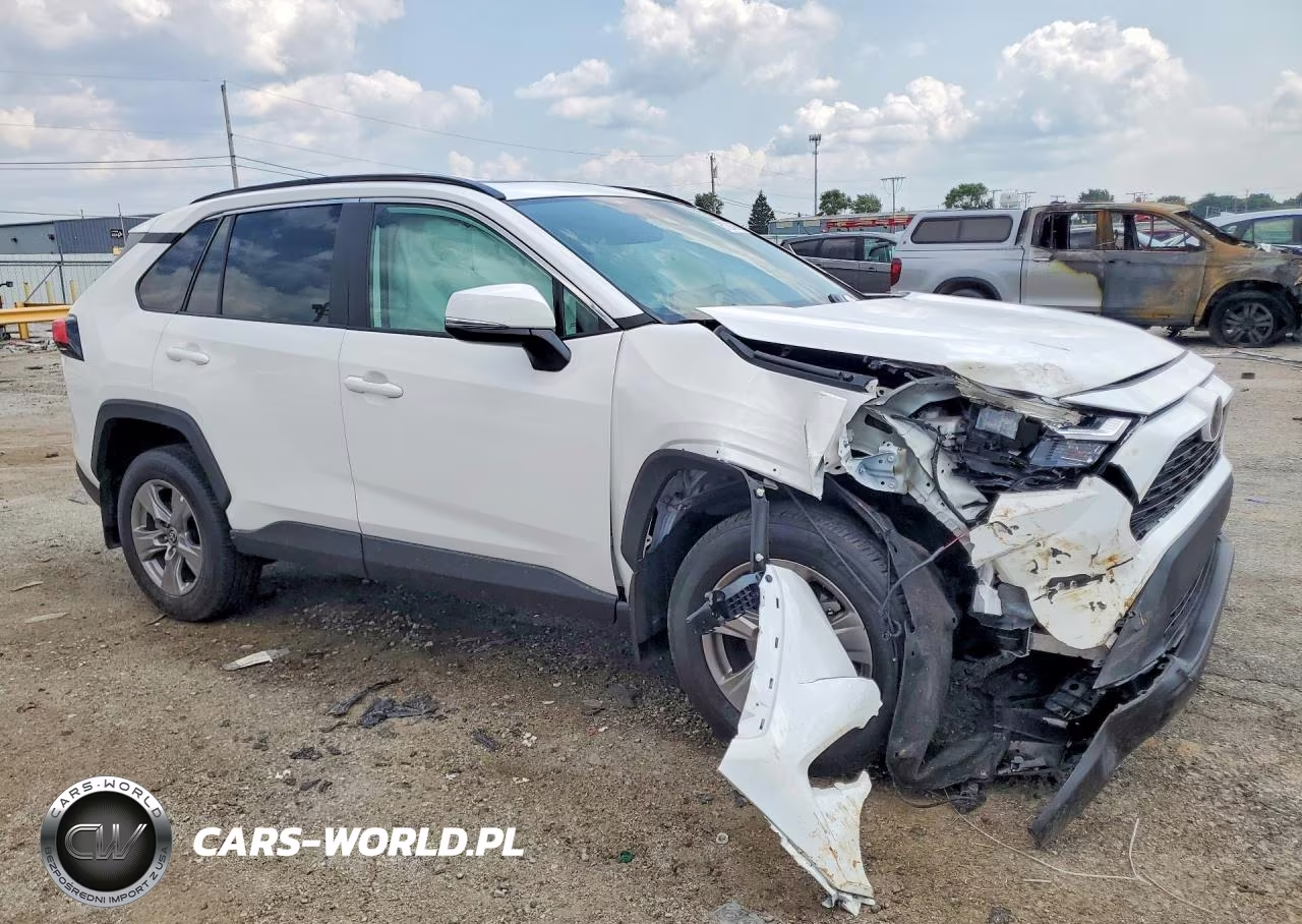 2023 Toyota Rav4 Xle VIN:2T3P1RFV8PC379226 - 4