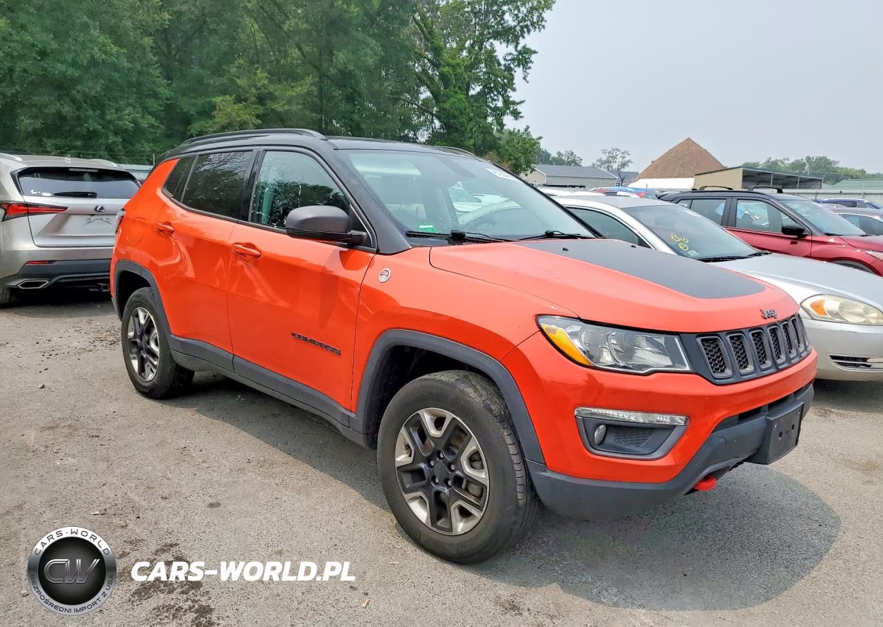 2018 Jeep Compass Trailhawk VIN:3C4NJDDB9JT128845 - 4