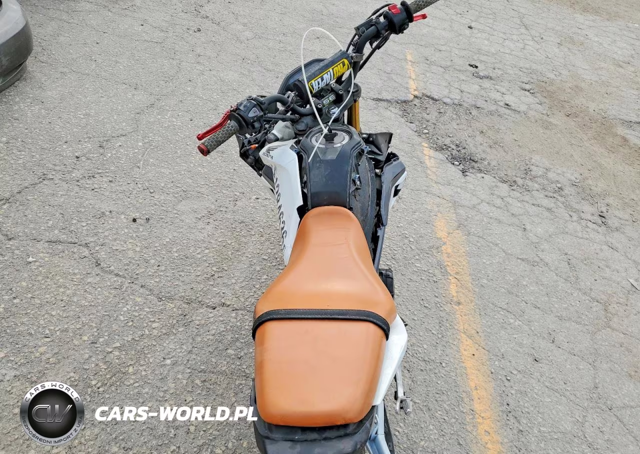 2018 Honda Grom VIN:MLHJC7517J5002481 - 6