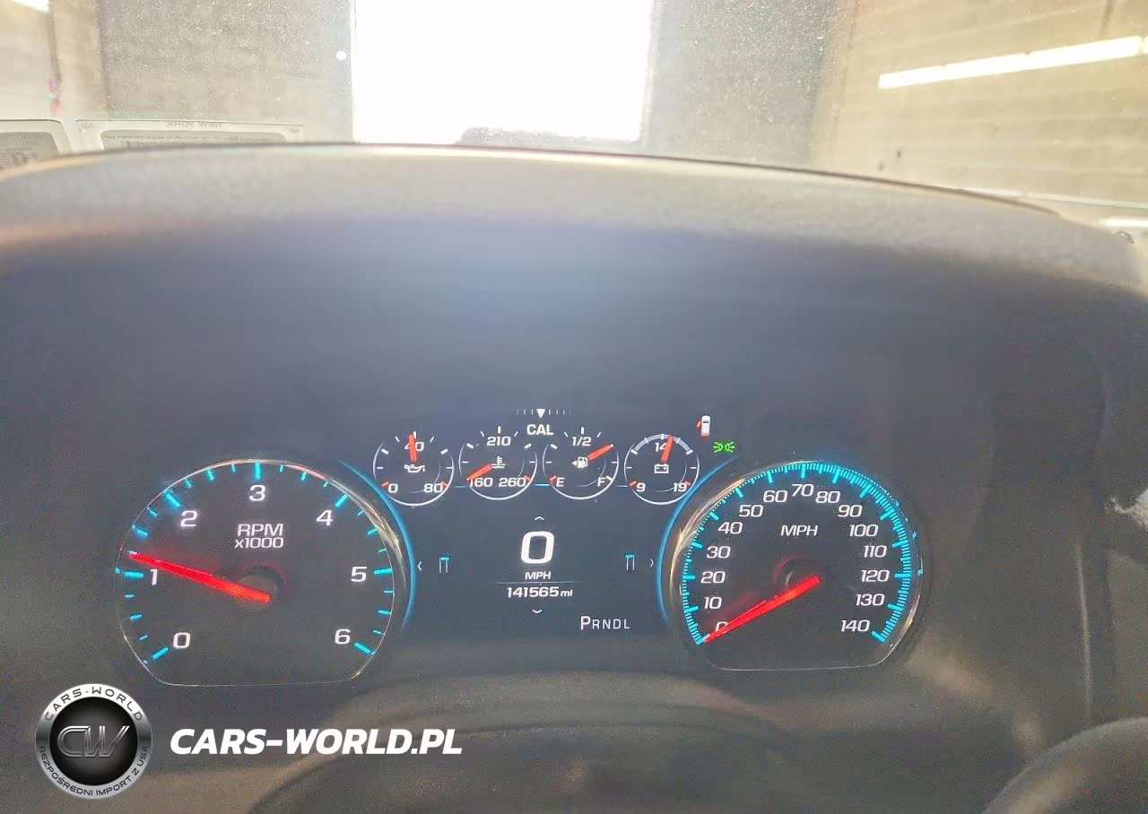 2017 Chevrolet Suburban K1500 Lt VIN:1GNSKHKCXHR375997 - 9