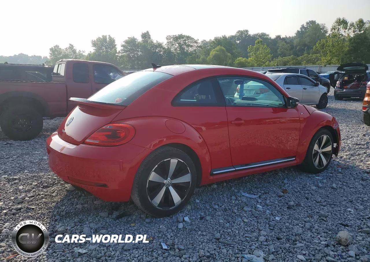 2015 Volkswagen Beetle 2.0T R-Line VIN:3VWVT7AT2FM646240 - 3