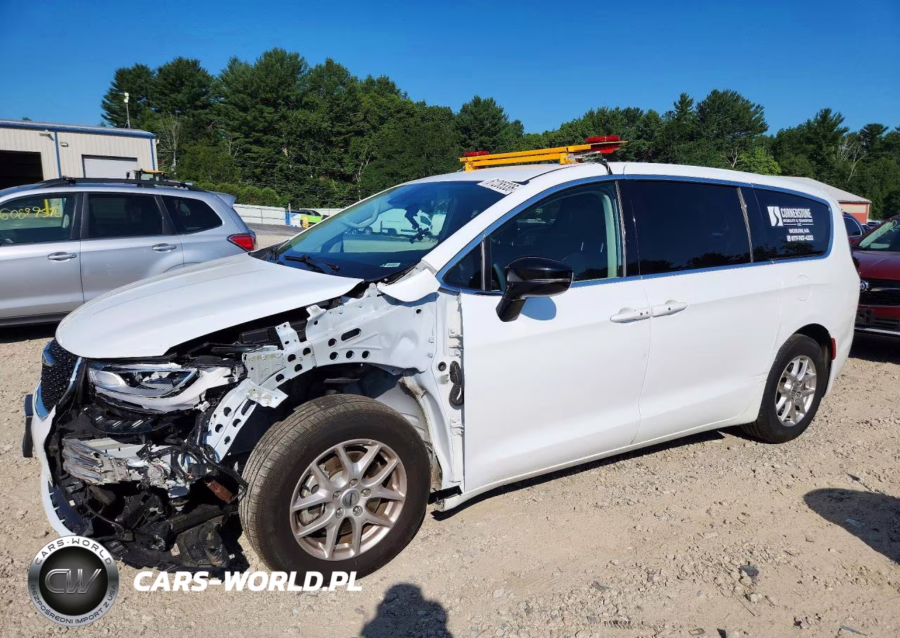 2024 Chrysler Pacifica Touring L – zdjęcie 1 z 13