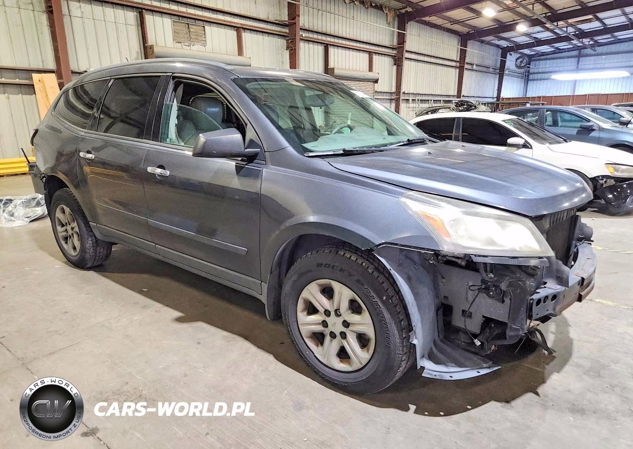 2014 Chevrolet Traverse Ls VIN:1GNKRFKD4EJ246785 - 4