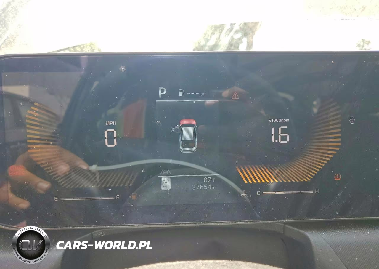 2025 Kia K4 Lxs VIN:3KPFT4DE9SE228894 - 9