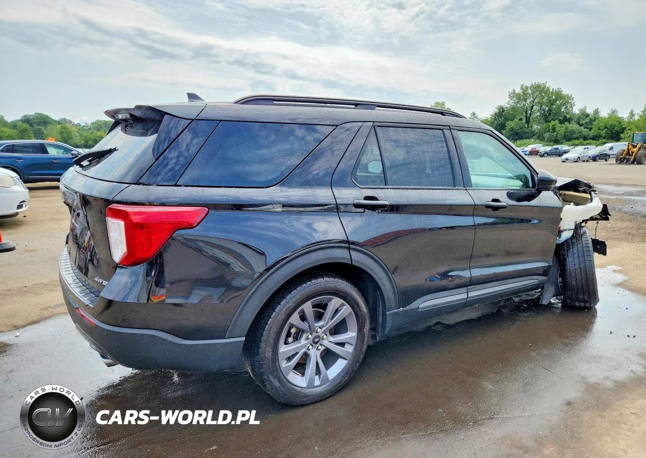 2022 Ford Explorer Xlt VIN:1FMSK8DH0NGB91530 - 3